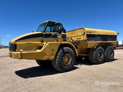 2003 Cat 740 6x6 Water Wagon