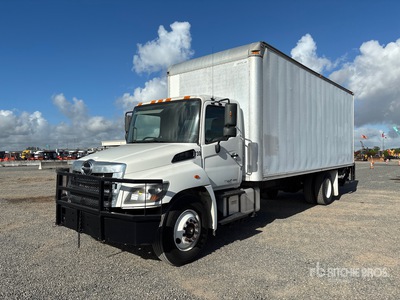 2019 Hino 268 4x2 Furgoneta caja cerrada