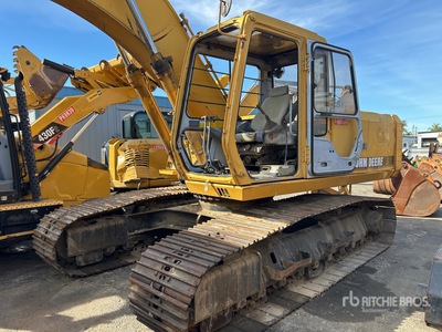1996 John Deere 690E Pelle Hydraulique sur Chenilles