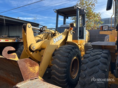 2003 John Deere 544H High Lift جرافة