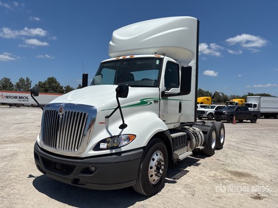 2020 International RH613 6x4 تراكتور شاحنة نهارية (ثنائية المحور)