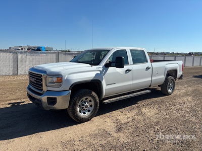 2018 GMC Sierra 2500HD 4x4 Crew Cab Pickup