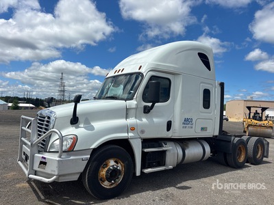 2018 Freightliner Cascadia 125 6x4 Sleeper Truck Tractor