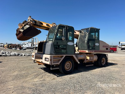 2002 Gradall XL3100 4x2 Highway Wheeled Excavator