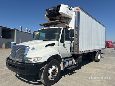 2016 International 4300 4x2 Refrigerated Truck