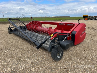 2022 Case 3016 Series II 15 ft Tête de moissonneuse/batteuse