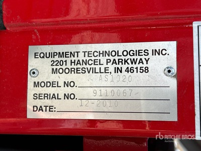 2011 Apache AS1020 103 ft 4x2 High Clearance Self-Propelled Sprayer