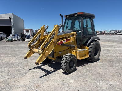 2018 New Holland U80 4x4 Landscape Loader