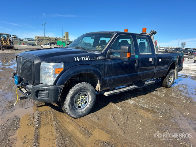 2015 Ford F-350 XL 4x4 Crew Cab Pickup