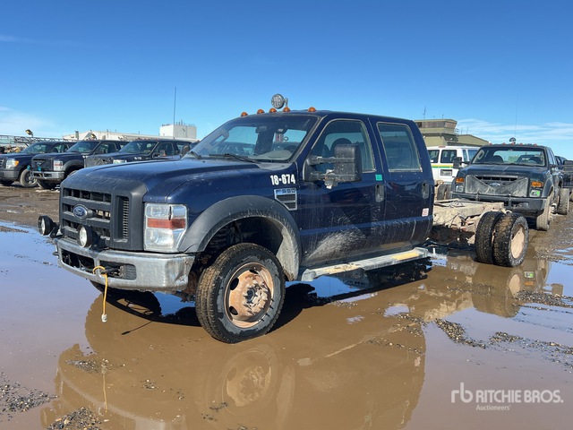 2009 Ford F-550 XL 4x4 Crew Cab Cab and Chassis