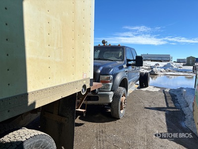 2009 Ford F-550 XL 4x4 Crew Cab Cabine en chassis
