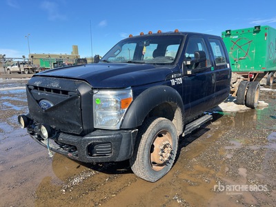 2012 Ford F-550 XL 4x4 Crew Cab Cabine en chassis