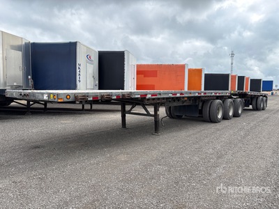 2015 Doepker 30 ft Tri/A B-Train Lead Flatbed Trailer