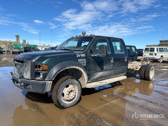 2008 Ford F-550 XL 4x4 Crew Cab Cab and Chassis