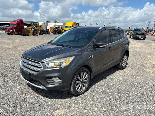 1FMCU0JD0HUB52198 Ford Escape Photo 1