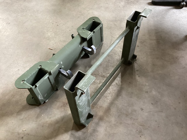 JLG 6611132 Hook & Stop Assembly