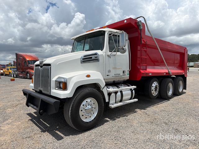 2014 Western Star 4700 8x4 Tri/A Dump Truck