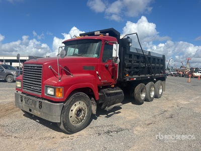 2008 Mack CHU613 8x4 Wywrotka Tri/A