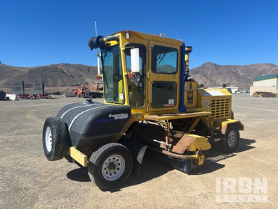 2011 (unverified) Superior DT80J Self-Propelled Broom
