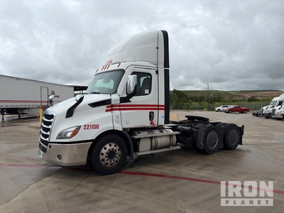 2022 Freightliner Cascadia 116 6x4 T/A Day Cab Truck Tractor