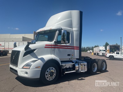 2020 Volvo VNR 6x4 T/A Day Cab Truck Tractor
