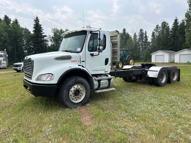 2007 Freightliner M2 112 6x4 T/A Day Cab Truck Tractor