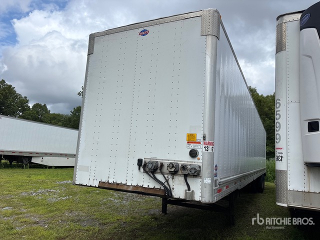 2015 Utility VS2DX 53 ft x 102 in T/A Van Trailer