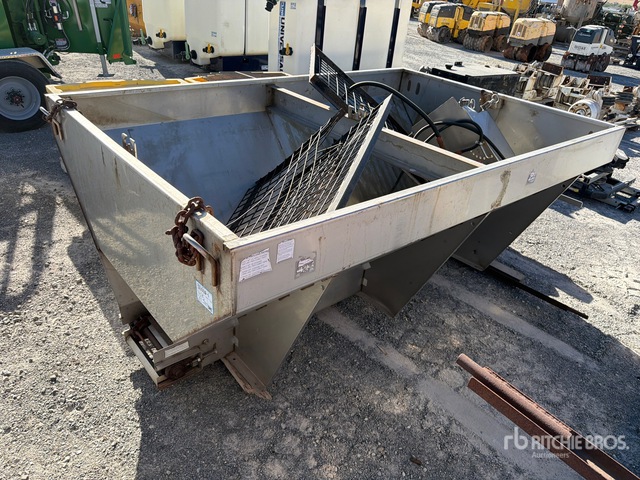 Salt Dogg Hydraulic Salt Spreader