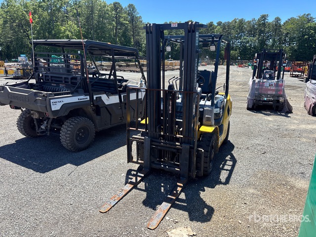 2021 Komatsu FG25T-16 4650 lb Pneumatic Tire Forklift