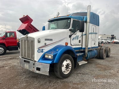 2001 Kenworth T800 6x4 T/A Sleeper Truck Tractor