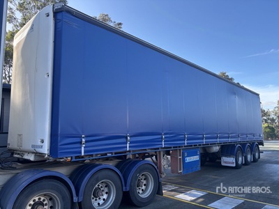 2009 Krueger Tri/A Curtain Side Trailer