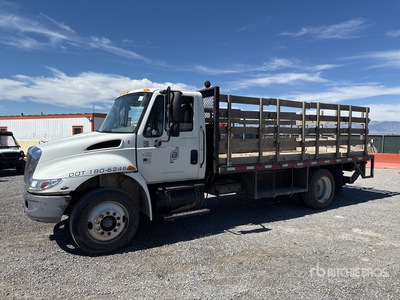 2006 International 4200 4x2 Flatbed Truck
