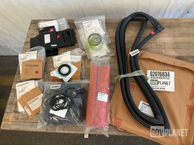(7) Plain Encased Seals, (123) O-Rings & Assorted Items
