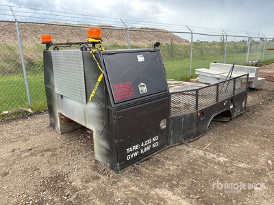 Chevrolet 3500 Dually Truck Box トラック付属品
