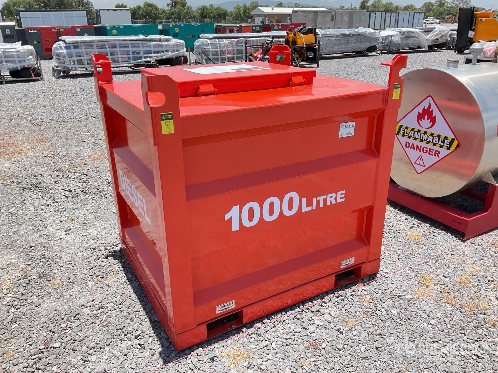 2026 DFT-1000 1000 L Skid Mounted Steel Diesel Tanque Apilable para Combustible (Sin Usar) / Stackable Fuel Tank (Unused)