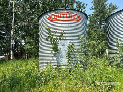 Butler +/- 2000 bu 4 Ring Grain Bin