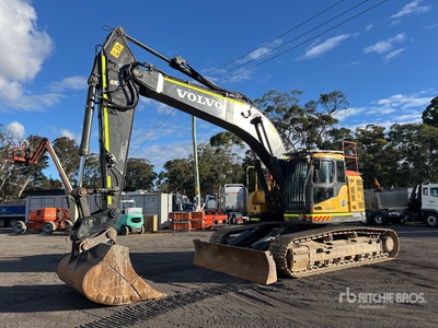 Volvo ECR305CL Tracked Excavator
