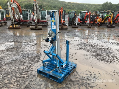 2015 Genie SLA-10 Montacargas de material