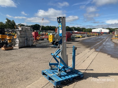2015 Genie SLA-10 Material Hoist