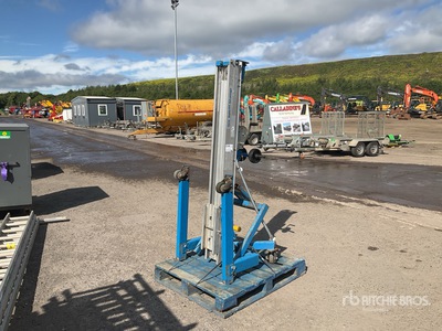 2018 Genie SLA-10 Material Hoist