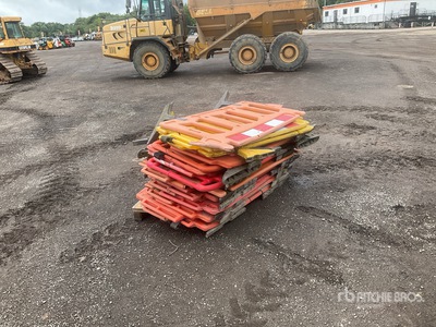 Quantity of (1) Pallets of Vallas