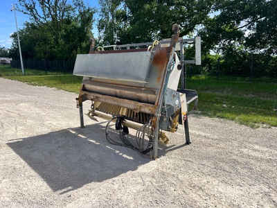 2009 CTP Gravilloneur Gravel Spreeder Divers