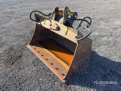BBB 1150 mm Hydraulic Tilting Excavator Bucket