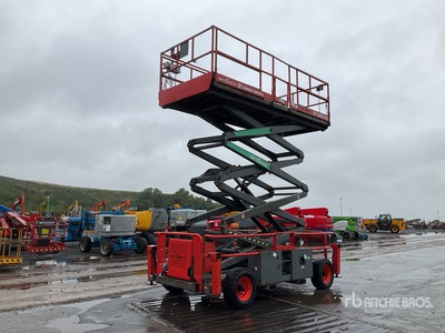 2016 Skyjack SJ9241 4x4 Diesel シザーリフト