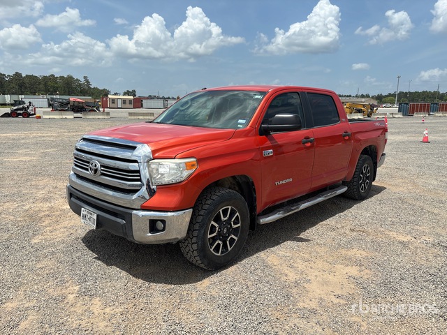 2016 Toyota Tundra 4x4 Crew Cab Pickup
