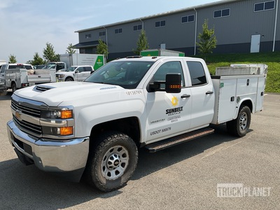 2017 Chevrolet Silverado 3500HD 4x4 Extended Cab Utility Truck