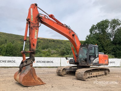 2015 Hitachi ZX210LC-5B Escavatore cingolato