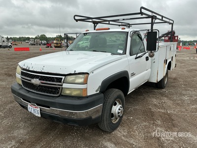 2006 Chevrolet Silverado 3500 4x2 Ciężarówka użytkowa