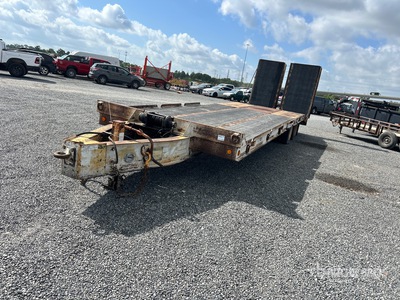 1997 Etnyre 30 ft T/A Equipment Trailer