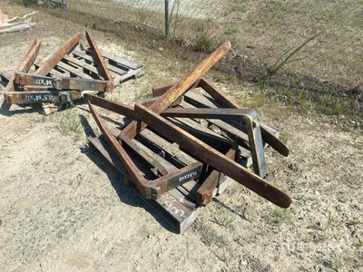 Quantity of 60 in Fork Tines